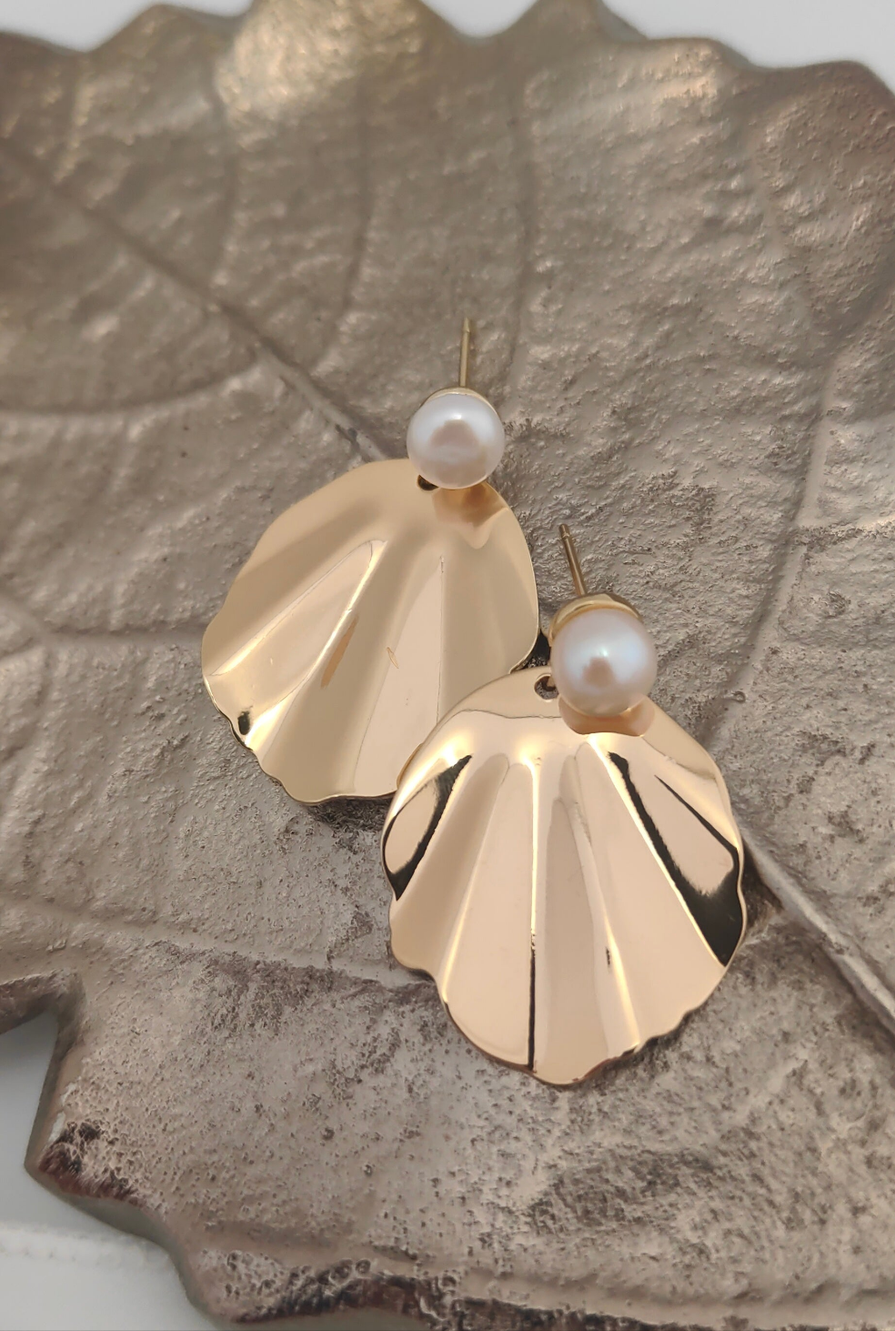 ROSIE - Statement Pearl & Gold Bridal Earrings