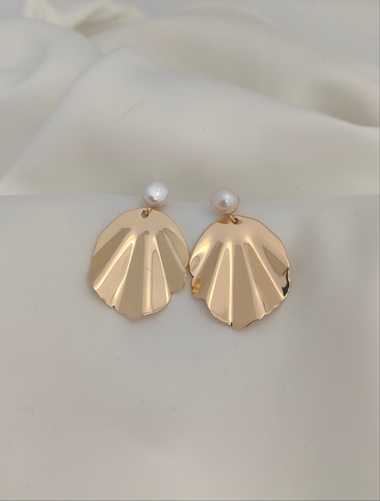 ROSIE - Statement Pearl & Gold Bridal Earrings