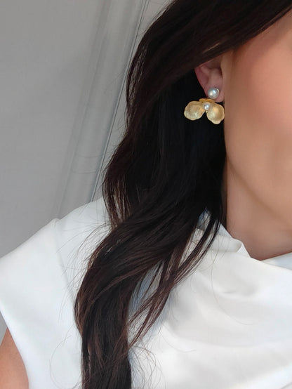 NIA - Gold Floral Bridal Earrings