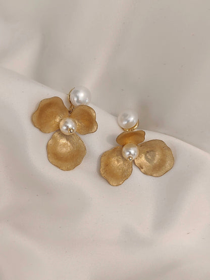 NIA - Gold Floral Bridal Earrings