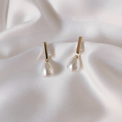 PEROLA - Pearl Drop Bridal Earrings