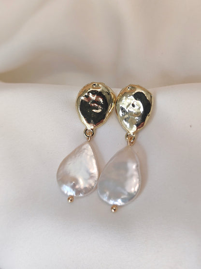 ELSIE - Gold Pearl Drop Earrings