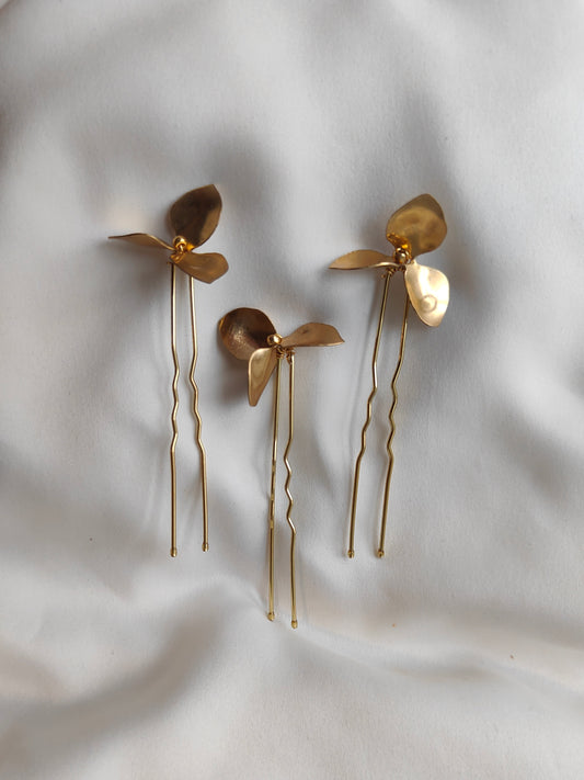 MIA -  Gold Flower Pin Set