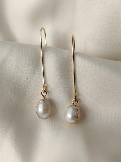 ANDI - Statement Pearl Earrings