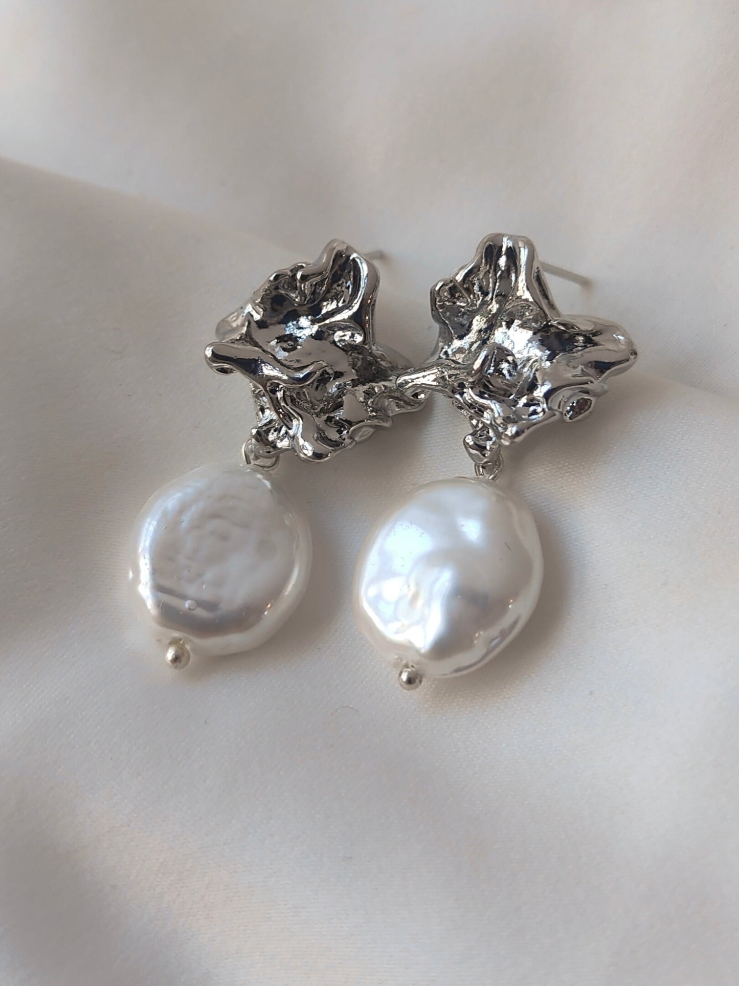 CORA - Silver & Pearl Contemporary Earrings