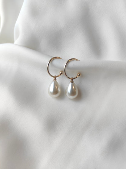 PENNY - Pearl Hoop Earrings